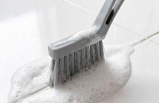 Расширение ассортимента: щетка для уборки труднодоступных мест 