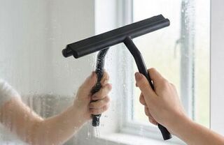 Новинка в ассортименте: сгон с держателем в комплекте для ванной комнаты